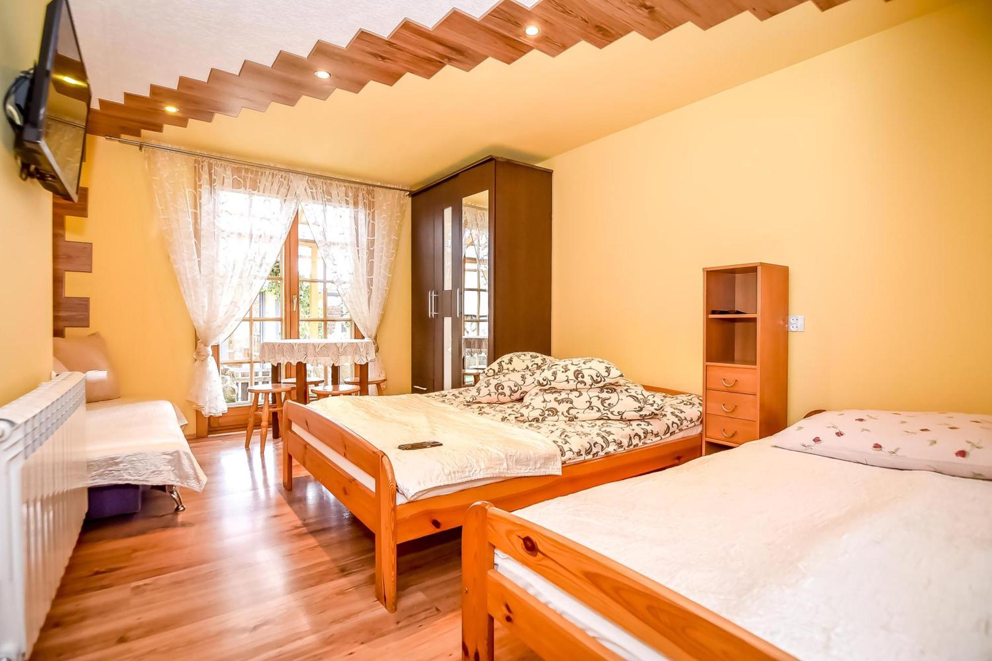 Ciukrowa Chatka Sauna & Jacuzzi Poronin Exterior foto