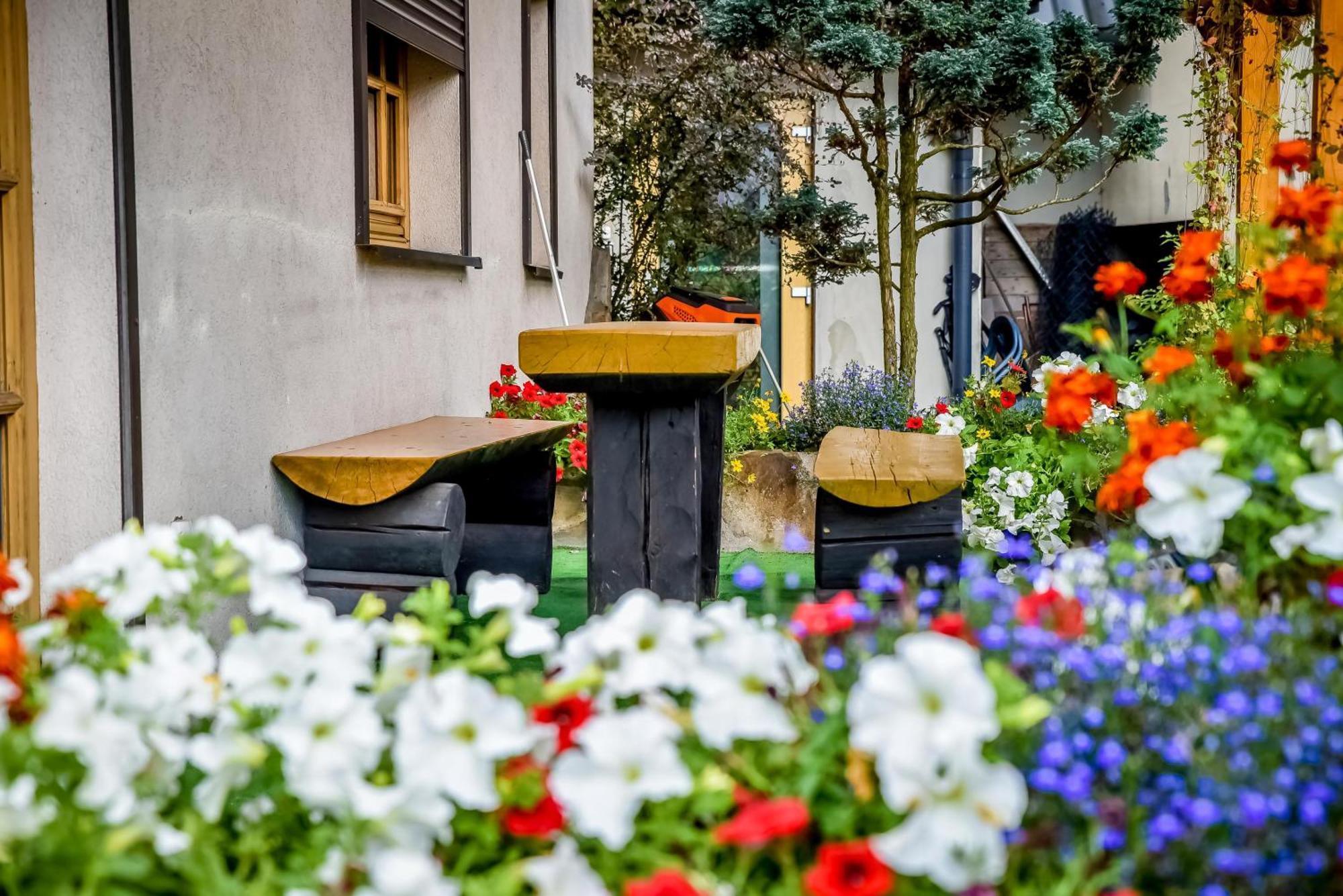 Ciukrowa Chatka Sauna & Jacuzzi Poronin Exterior foto